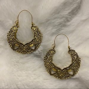 NWOT 🛍 Bundle for DISCOUNTS off Merch or Shipping